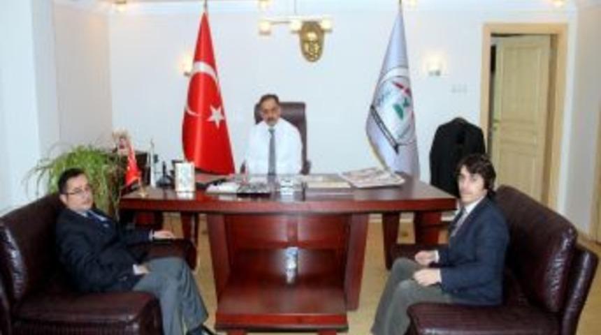 Akyazı Sağlık M&uuml;d&uuml;r&uuml; Başkan Yazıcı&rsquo;yı Ziyaret Etti