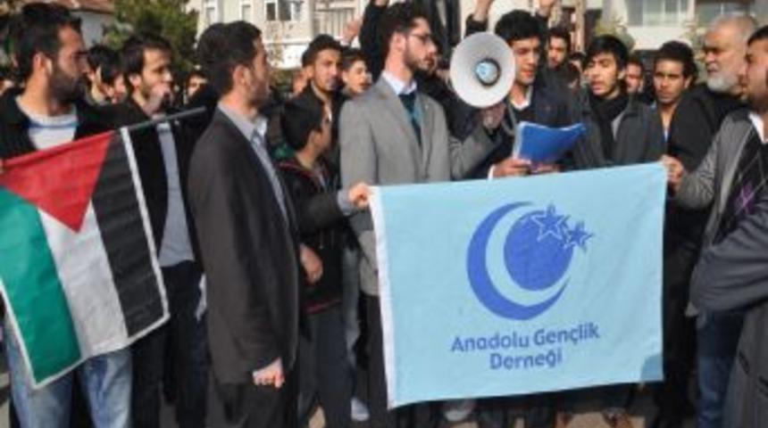 Aksaray'da "İsrail'e Lanet" Eylemi