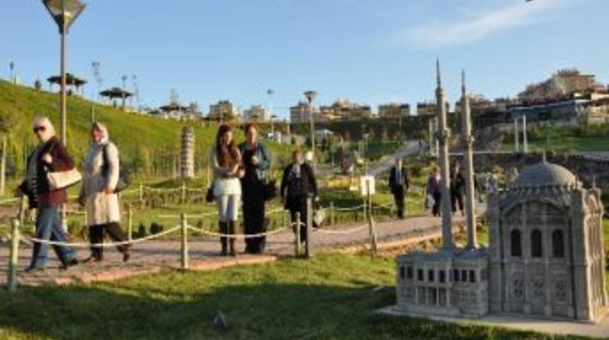 Zihinder Şahinbey Belediyesinin Hizmetlerini Yerinde G&ouml;rd&uuml;