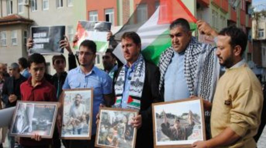 AGD Manavgat'ta İsrail Bayrağı Yakarak Gazze Saldırılarını Lanetledi