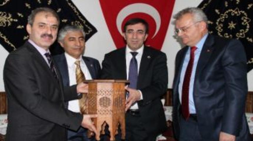 Bakan Yılmaz&rsquo;dan Buğday Pazarı Medresesine Ziyaret