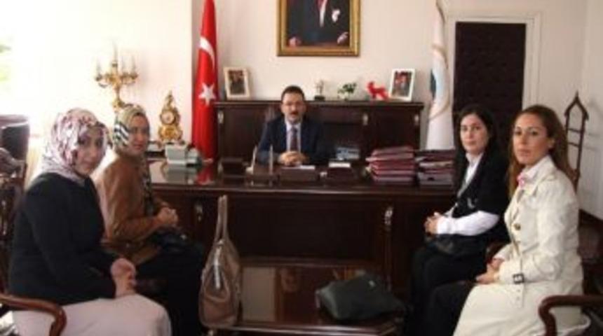 Nil&uuml;fer Yardımlaşma Derneği'nden Vali Altınok'a Ziyaret