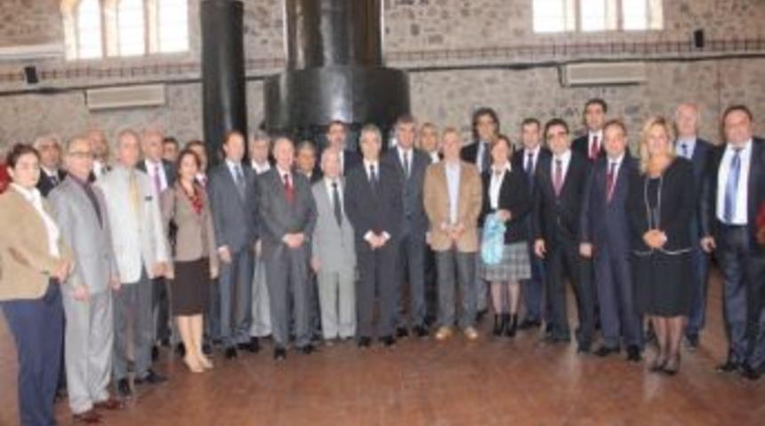 Chp İzmir &Ouml;rg&uuml;t&uuml; Fahri Konsoloslarla Buluştu