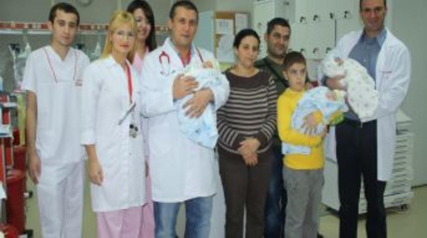 &Uuml;&ccedil;&uuml;zlerin Ayrılığı Mutlu Sonla Bitti