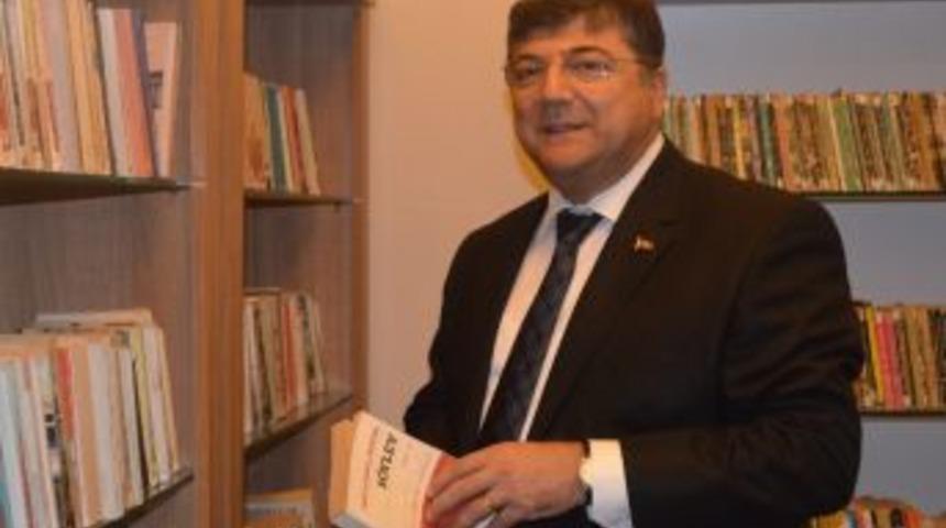 Bornova Belediye Başkanı Kamil Okyay Sındır'dan Ak Parti&rsquo;ye Atas&ouml;zl&uuml; Yanıt: