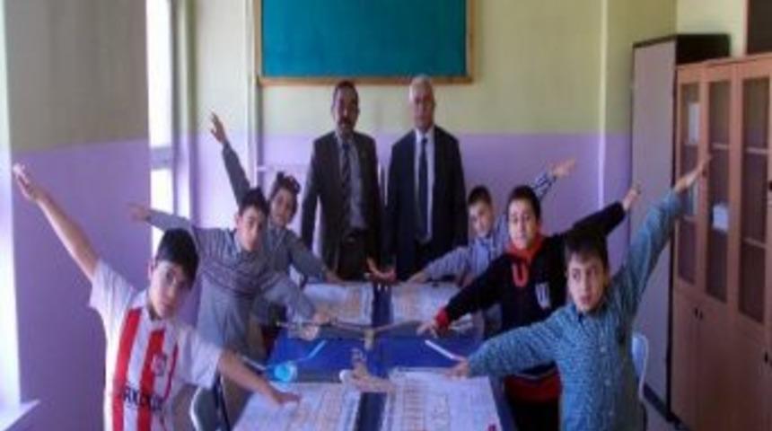 Boş Zamanlarını U&ccedil;ak Yaparak Değerlendiriyorlar