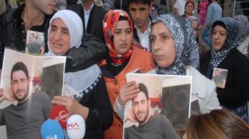 Trafik Kazasının Ardından Emrah Barlak'ı &Ouml;ld&uuml;ren Polisin Yargılanmasına Başlandı