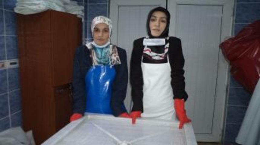 'Gassalız' Dediğimizde Irkilip Zıplayan Da Var, Otob&uuml;ste Yanımızdan Ka&ccedil;an Da