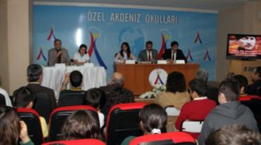 &lsquo;Atat&uuml;rk ve Devrimleri&rsquo; paneli