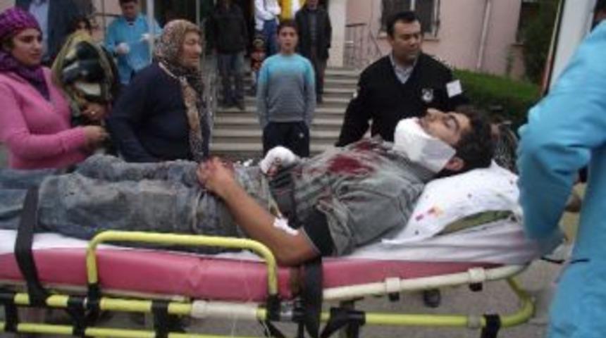 Taşlama Makinesine Parmağını Ve &Ccedil;enesini Kaptırdı