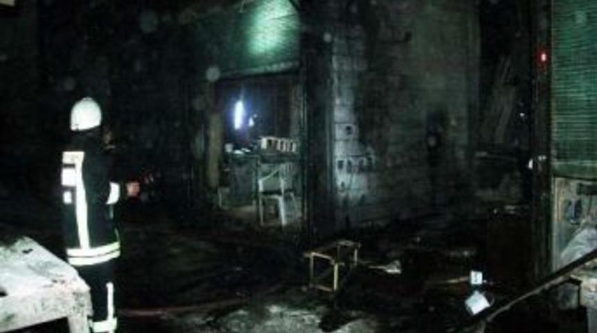 Marangoz D&uuml;kkanında Yangın