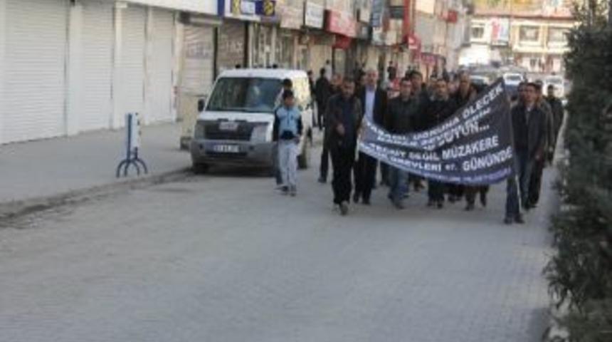 Bdp Ve Kesk &Uuml;yeleri, 2 G&uuml;nl&uuml;k A&ccedil;lık Grevi Başlattı