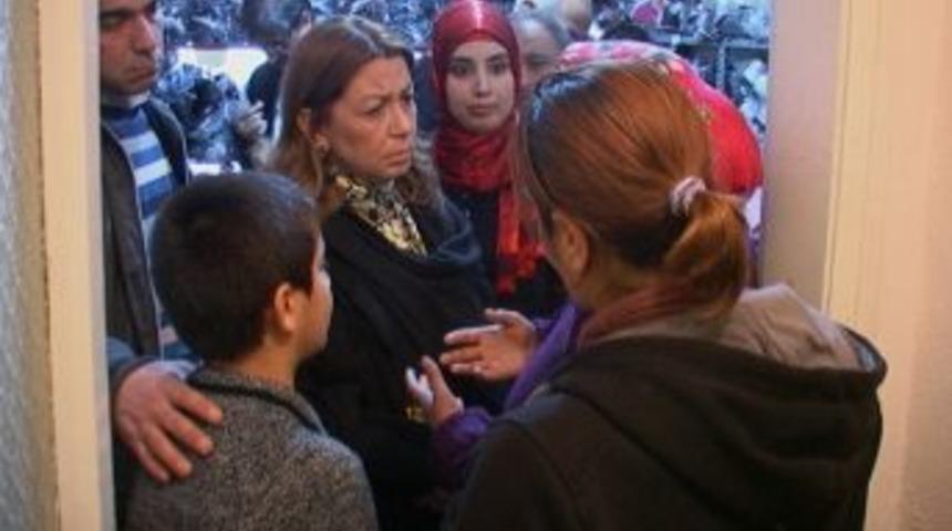 Yetimler Kervanı Derneği&rsquo;nden Giyim Yardımı