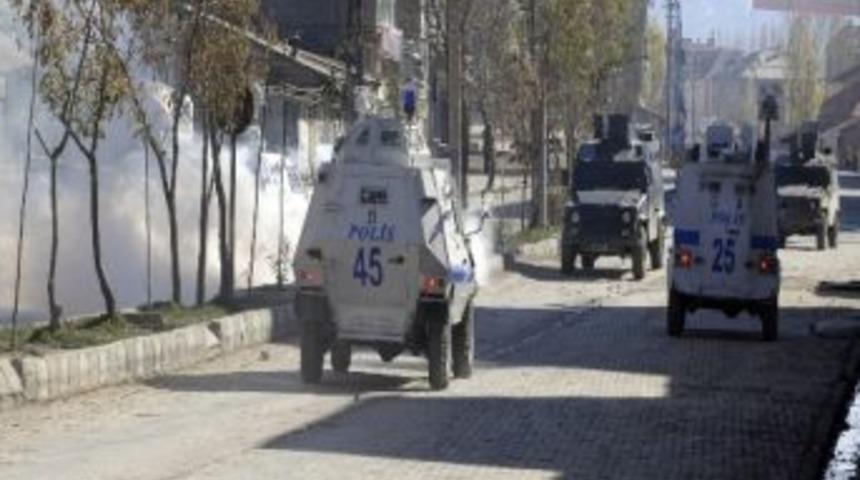 Y&uuml;ksekova'da 'a&ccedil;lık Grevi' Gerginliği