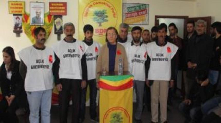 Kırşehir Bdp Teşkilatı A&ccedil;lık Grevine Başladı