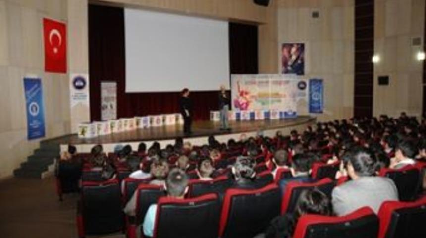 &ldquo;Sınavdır ge&ccedil;er konferansları&rdquo;