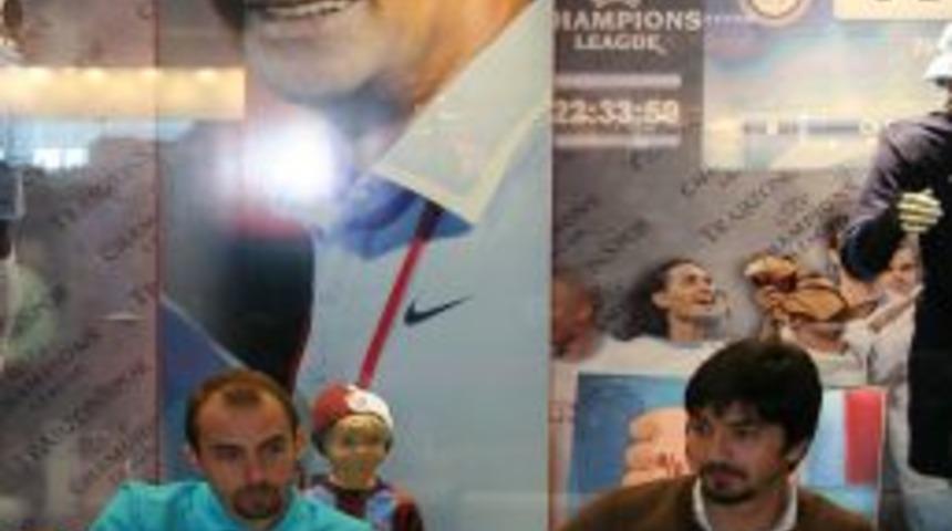 Trabzonsporlu Tolga Ve Adrian, Taraftarlarla Buluştu