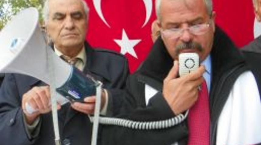 Terörist Başının Idamı Için 23 Bin Imza Toplandı