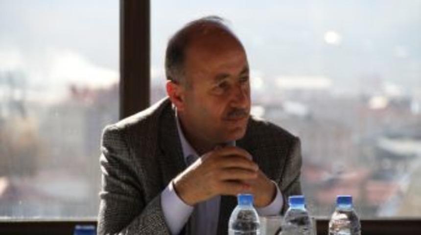 Ardahan Valisi Azizoğlu: