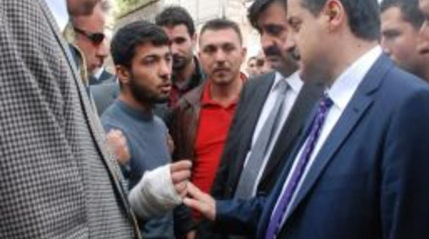 Bakan &Ccedil;elik İşsiz Gence Umut Oldu