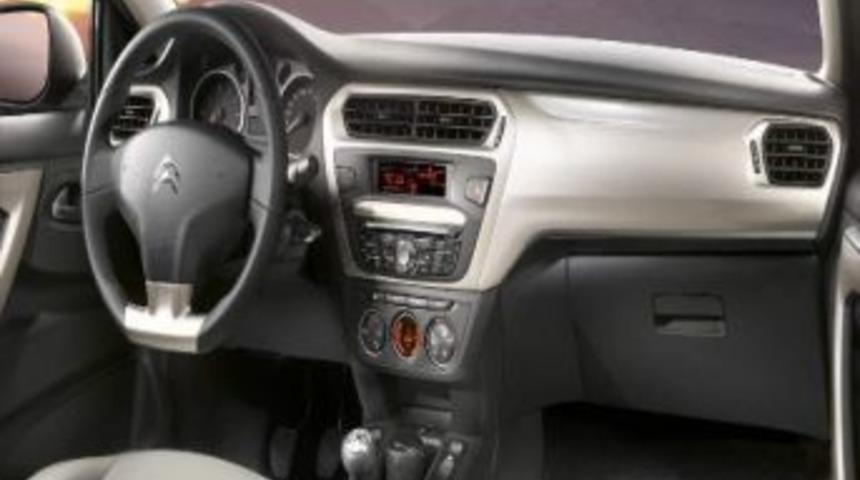 Cıtro&euml;n C-elys&eacute;e Bursalılarla Buluştu