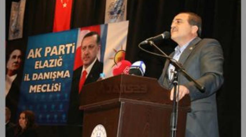 Alpay; Biz Kavga Değil Hizmet i&ccedil;in varız