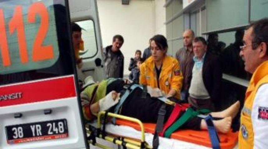 Ara&ccedil; Takla Attı: 5 Yaralı