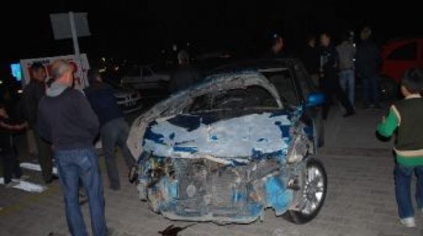 Ara&ccedil;lar Birbirine Girdi