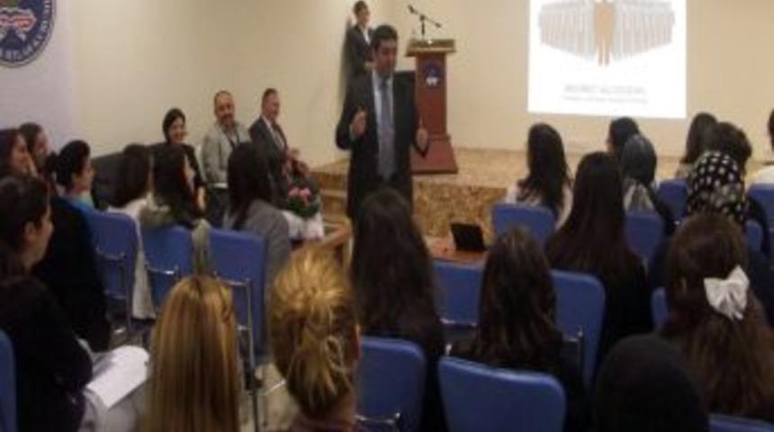 Devlet Yurdunda Öğrenciler Hem Konaklıyor Hem De Eğitim Alıyor