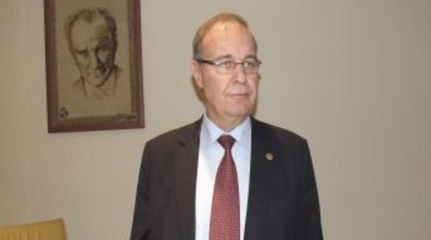 &Ouml;ztrak: CHP Heyeti, Orada B&uuml;y&uuml;k Bir Başarıya Imza Atmıştır