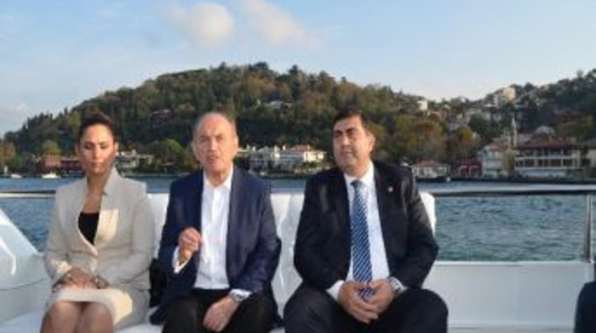 İstanbul B&uuml;y&uuml;kşehir Belediye Başkanı Kadir Topbaş, Metroyu Kendi &Ouml;z Kaynaklarıyla Aldıklarını,h&uuml;k&uuml;met Desteği Almadıklarını S&ouml;yledi