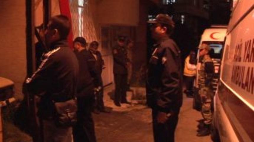 Şehit &Ccedil;avuş&rsquo;un Acı Haberi Adana&rsquo;daki Babaevine Ulaştı