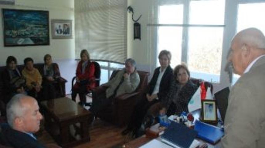 Dikili Belediye Başkanına Verilen Cezaya Tepkiler Artıyor