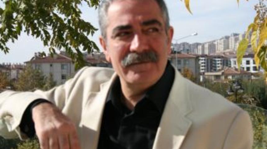 Fatih Kısaparmak ile &ccedil;ay sohbeti