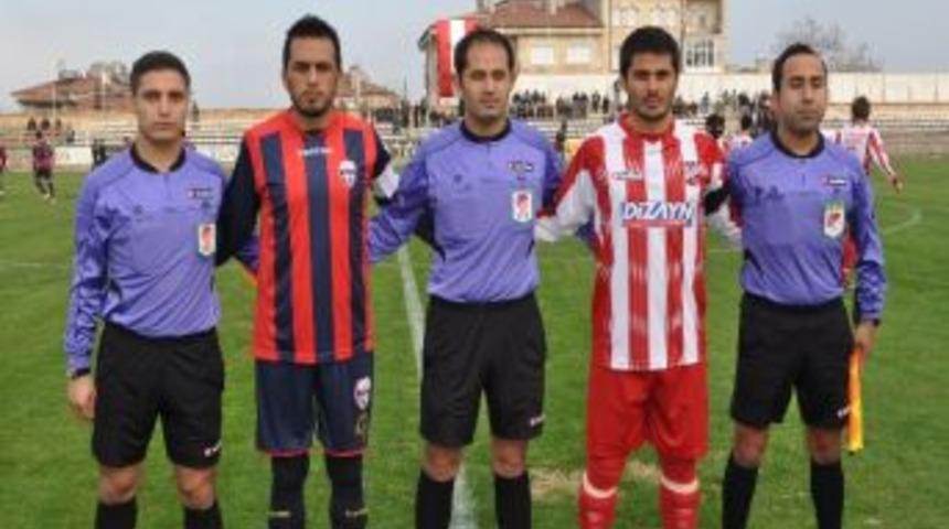 Nevşehirspor Karaman Belediyespor&rsquo;dan R&ouml;vanşı Aldı