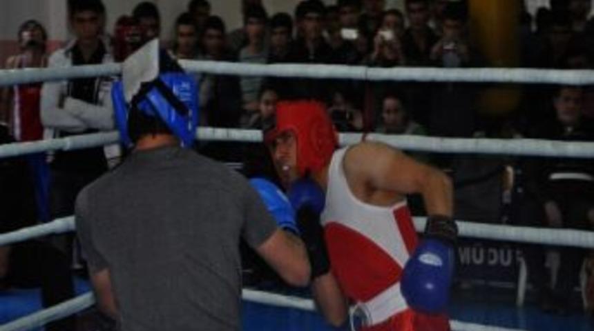 Malatya'da Boks İl Se&ccedil;meleri Sona Erdi