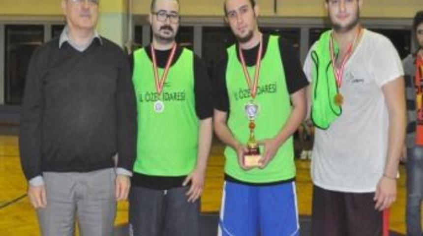 Tek Pota Basketbol Turnuvası Yapıldı