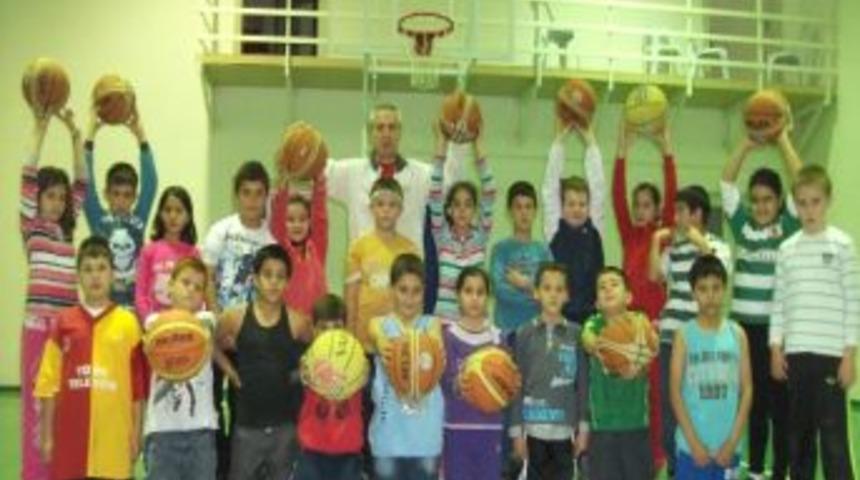 Geleceğin Basket&ccedil;ileri Yetişiyor