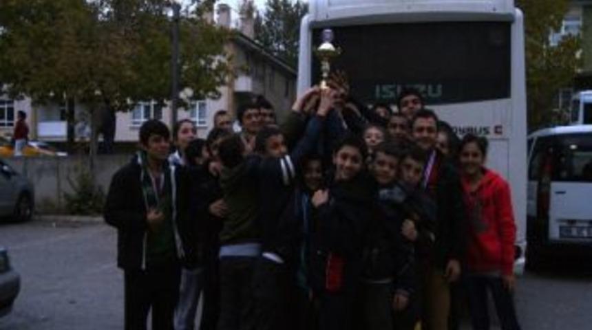 D&uuml;zceli Judocular Ankara&rsquo;yı Fethetti