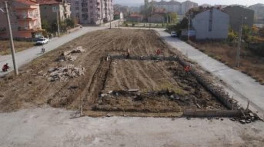 Spor Alanları &Ccedil;oğalıyor