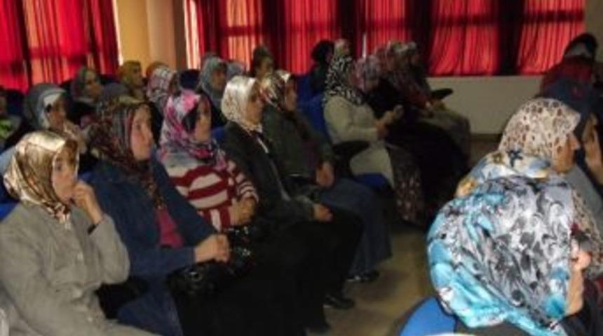 K&uuml;re&rsquo;de Aile Eğitim Semineri D&uuml;zenlendi