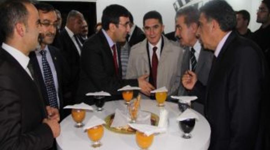 İran&rsquo;dan Kapık&ouml;y-razi Sınır Kapısı Yolunun Bitirme S&ouml;z&uuml;