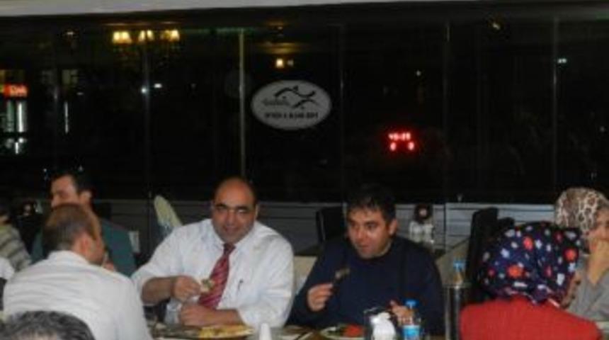 G&ouml;rele Devlet Hastanesi Başhekimi Ulusoy&rsquo;a Veda Yemeği