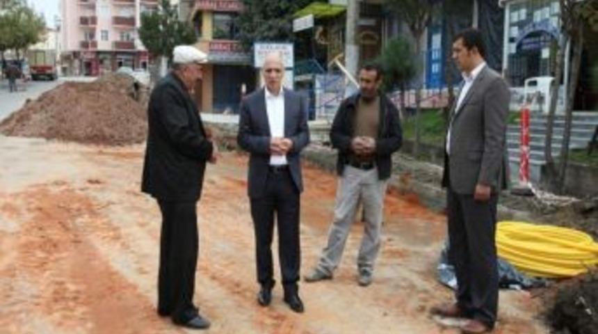 Başkan Akbaş Doğalgaz &Ccedil;alışmalarını Yerinde İnceledi