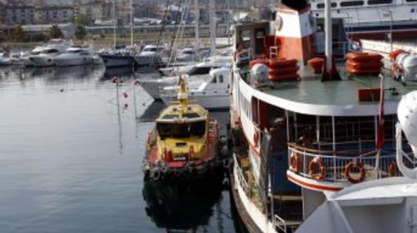 &Ouml;calan&rsquo;ın Yakınlarını İmralı&rsquo;ya Taşıyacak Tekne Bursa'ya Geldi