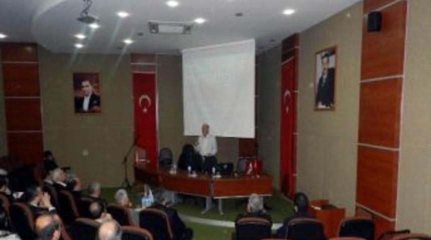 Salihli&rsquo;de "yenilenebilir Enerji" Konferansı D&uuml;zenlendi