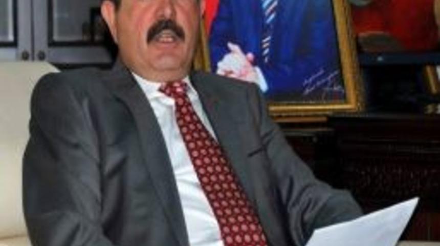 Boz&uuml;y&uuml;k Belediye Başkanı Berberoğlu'nun G&ouml;revden Alınması