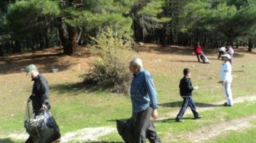 Edremitliler Kazdağları'nda Çöp Bırakmadılar