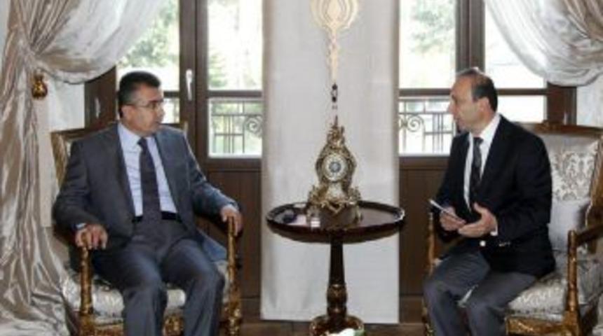 Vali Lekesiz: &Ccedil;ocuklarımızın &Ouml;ğ&uuml;tten &Ccedil;ok &Ouml;rneğe Ihtiyacı Var