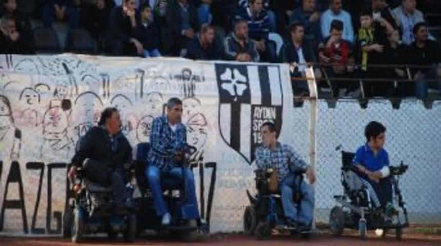 Engellilerin Sorununu Akşit &Ccedil;&ouml;zd&uuml;